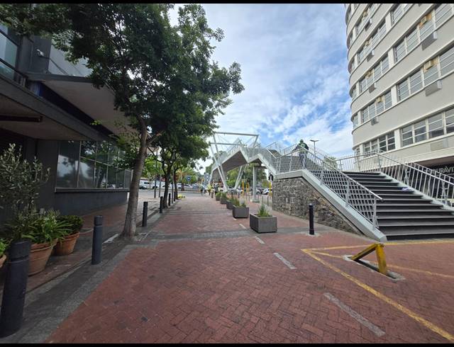 300M² RETAIL FOR SALE IN CAPE TOWN CITY CENTRE